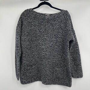 Women’s Vince Camuto grey knitted pull over sweater with pockets size xl